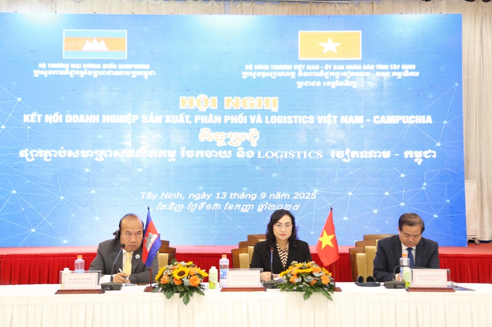 Đặt mục tiêu 20 tỉ USD kim ngạch thương mại song phương Việt Nam - Campuchia- Ảnh 1. Đặt mục tiêu 20 tỉ USD kim ngạch thương mại song phương Việt Nam - Campuchia- Ảnh 1.