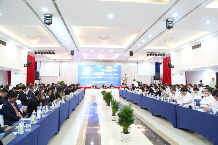 Đặt mục tiêu 20 tỉ USD kim ngạch thương mại song phương Việt Nam - Campuchia- Ảnh 2. Đặt mục tiêu 20 tỉ USD kim ngạch thương mại song phương Việt Nam - Campuchia- Ảnh 2.