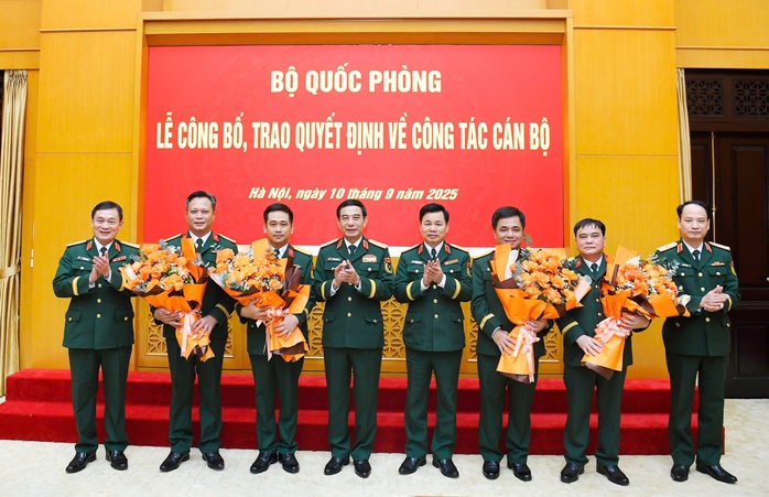 Tập đoàn Viettel có thêm 2 Phó Tổng Giám đốc- Ảnh 1. Tập đoàn Viettel có thêm 2 Phó Tổng Giám đốc- Ảnh 1.