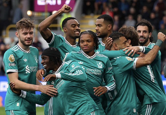 5 phút cuối nghiệt ngã, Burnley trắng tay sân nhà trước Liverpool - Ảnh 6.