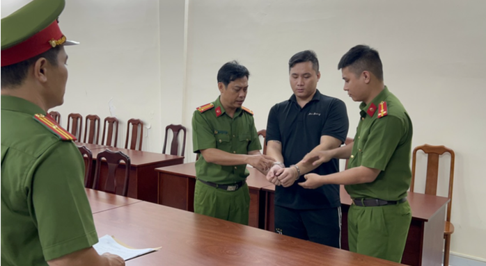 Công an TP HCM cảnh báo một chiêu lừa, ai biết được phải tố giác ngay- Ảnh 1. Công an TP HCM cảnh báo một chiêu lừa, ai biết được phải tố giác ngay- Ảnh 1.