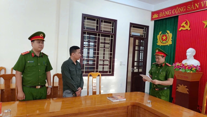 Khởi tố ông Nguyễn Viết Hải vì mua bán hóa đơn trái phép tại Quảng Trị - Ảnh 1. Khởi tố ông Nguyễn Viết Hải vì mua bán hóa đơn trái phép tại Quảng Trị - Ảnh 1.