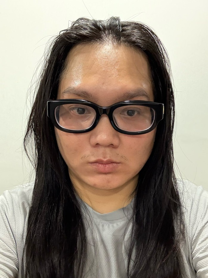 Diện mạo không nhận ra của Phạm Thoại sau scandal   - Ảnh 2.