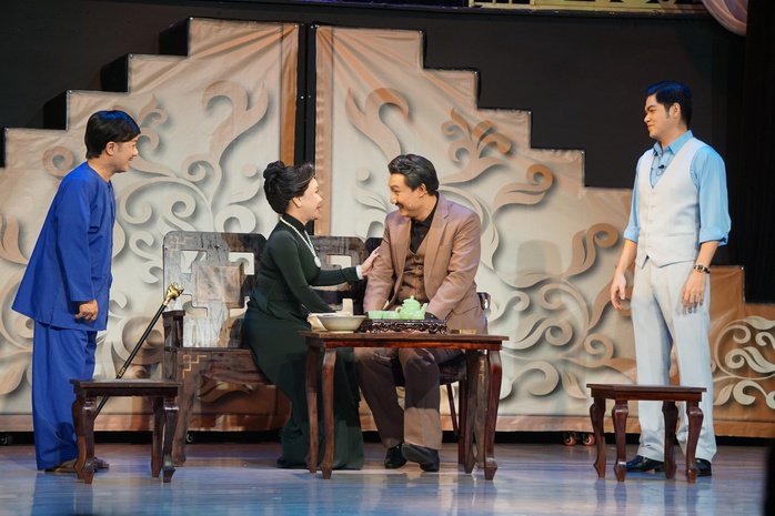 "Rồi 30 năm sau" – Dấu ấn Minh Nhí, Việt Hương trong tác phẩm kinh điển- Ảnh 2. "Rồi 30 năm sau" – Dấu ấn Minh Nhí, Việt Hương trong tác phẩm kinh điển- Ảnh 2.