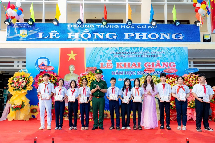 Xây dựng Đảng vững mạnh từ cơ sở – Chìa khóa để Đà Nẵng phát triển toàn diện- Ảnh 3. Xây dựng Đảng vững mạnh từ cơ sở – Chìa khóa để Đà Nẵng phát triển toàn diện- Ảnh 3.