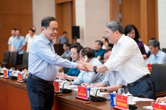 Thủ tướng và Chủ tịch Quốc hội chủ trì Hội nghị chuẩn bị Kỳ họp thứ 10 - Ảnh 3.