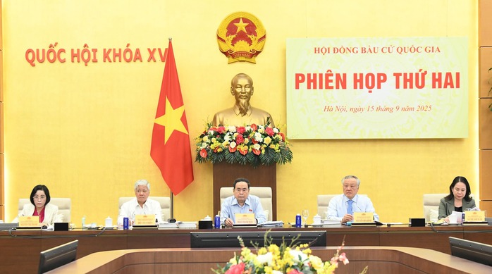 Chủ tịch Quốc hội Trần Thanh Mẫn chủ trì Phiên họp Hội đồng Bầu cử quốc gia - Ảnh 1.