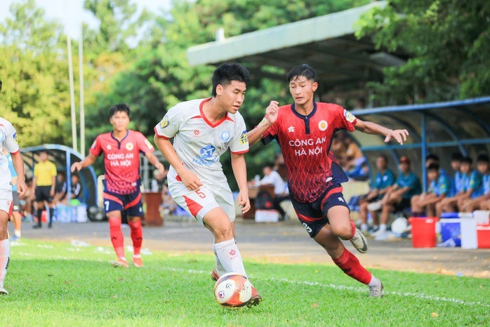 U17 VĐQG: CLB bóng đá TP HCM giành 3 điểm trong ngày ra quân - Ảnh 5.