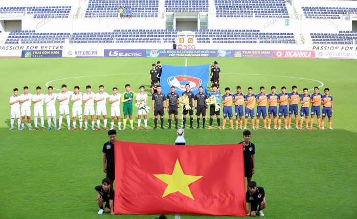 U17 VĐQG: CLB bóng đá TP HCM giành 3 điểm trong ngày ra quân - Ảnh 1.