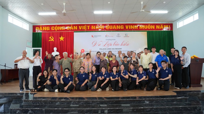 Kim Oanh Group lan tỏa yêu thương đến gần 1.000 cụ già neo đơn mùa Vu Lan - Ảnh 1.