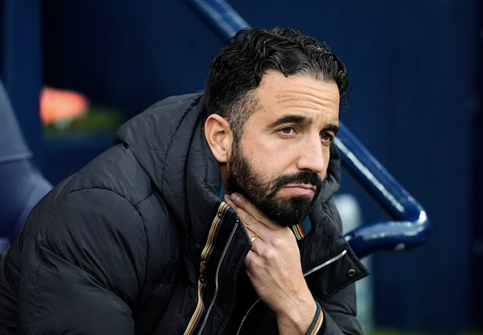 Chi phí bồi thường quá lớn, Man United khó sa thải Ruben Amorim- Ảnh 5.