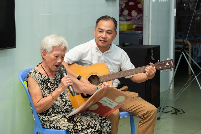 Kim Oanh Group lan tỏa yêu thương đến gần 1.000 cụ già neo đơn mùa Vu Lan - Ảnh 2.