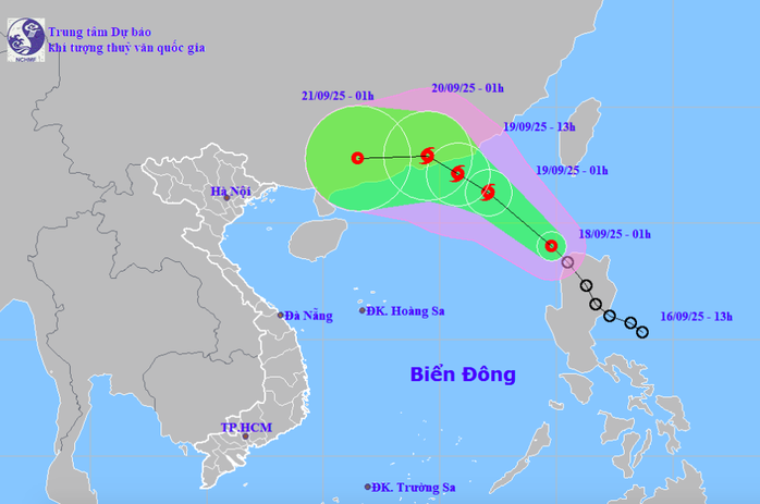 Áp thấp nhiệt đới giật cấp 9 vào Biển Đông
- Ảnh 1.