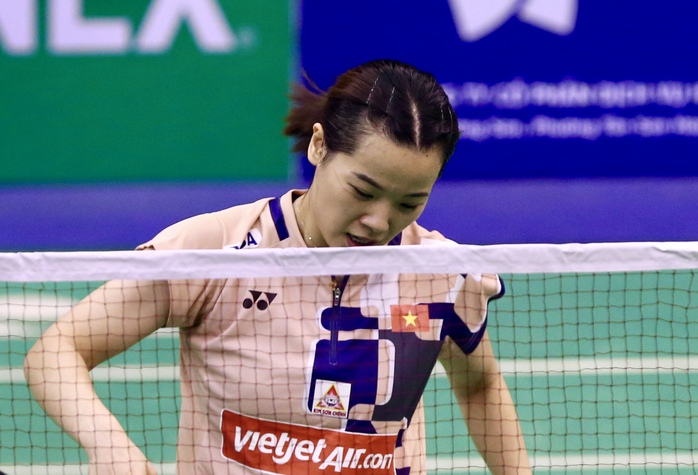 Thùy Linh bất ngờ bỏ cuộc trong set 2 giải super 750- Ảnh 1.
