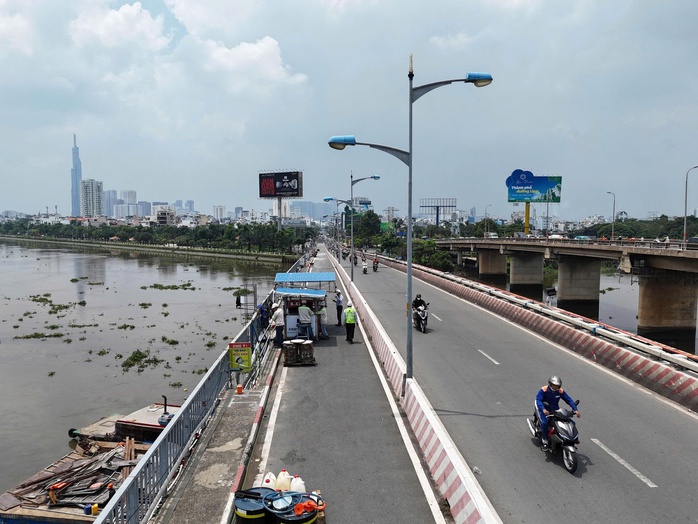Chuyện ít biết sau ca đại phẫu cầu Bình Triệu 1 - Ảnh 2.