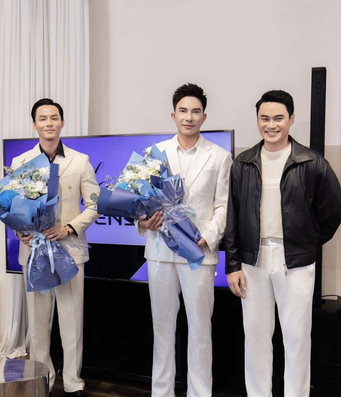 Siêu mẫu Vũ Linh, Vương Gia Thuận lan tỏa cảm hứng tại workshop STYLE SENSE- Ảnh 1.