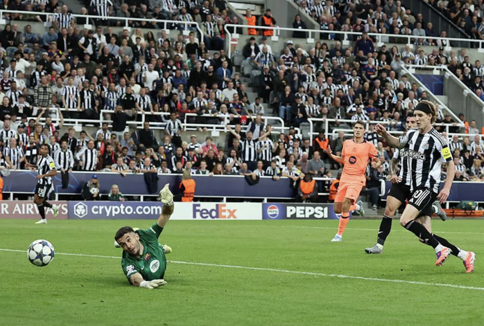 Rashford lập đại công, Barcelona giành thắng lợi trên sân Newcastle- Ảnh 5.