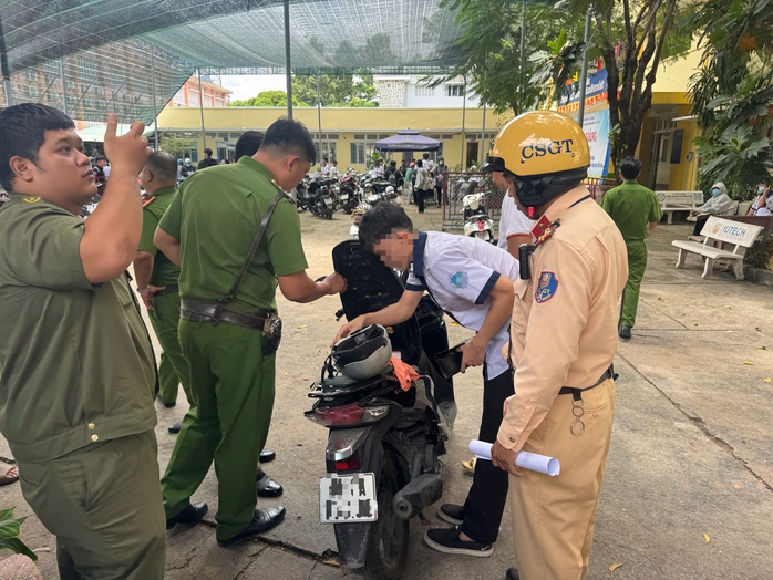 TP HCM: Phát hiện một nam sinh ở Thủ Đức dương tính với ma tuý - Ảnh 1.