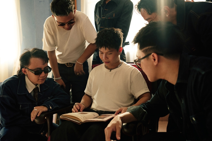 Quán quân Rap Việt Seachains gây sốc với "30 The Album"- Ảnh 1.