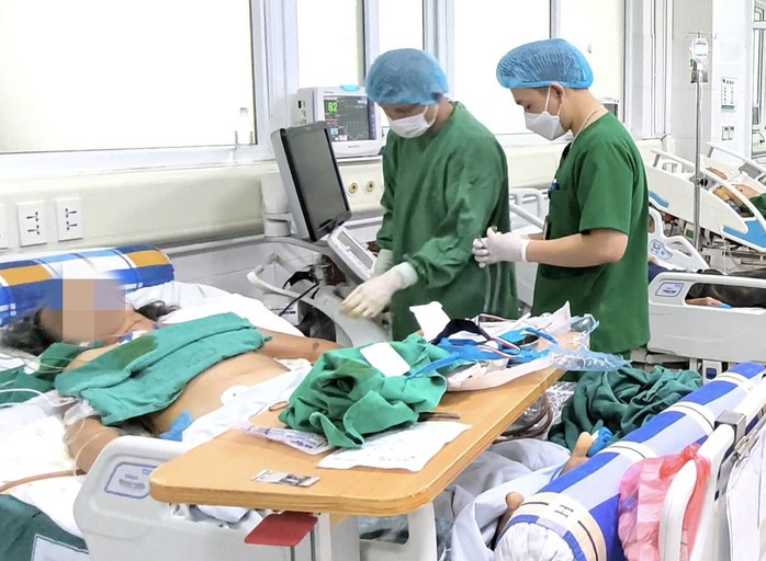 Người phụ nữ nguy kịch sau khi tiêm thuốc giảm đau vùng cổ- Ảnh 1.