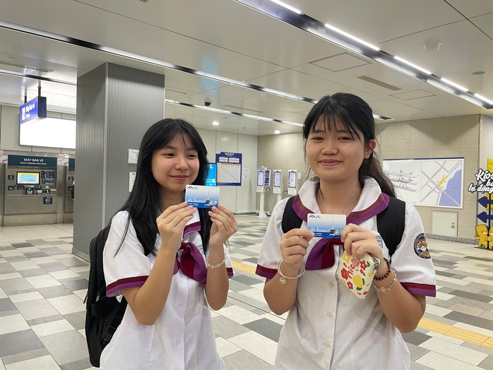 Thuận tiện hơn khi metro thí điểm bỏ vé giấy- Ảnh 5. Thuận tiện hơn khi metro thí điểm bỏ vé giấy- Ảnh 5.