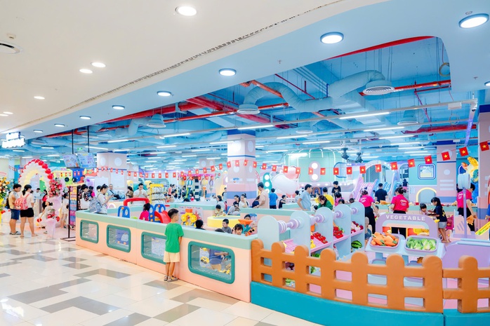 SC VivoCity kỷ niệm 10 năm gắn kết khách hàng- Ảnh 4. SC VivoCity kỷ niệm 10 năm gắn kết khách hàng- Ảnh 4.