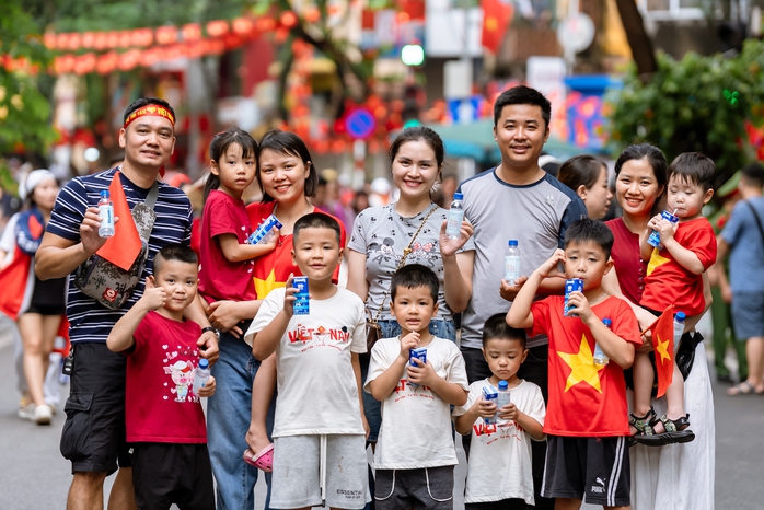 Vinamilk hòa nhịp cùng ngày hội non sông- Ảnh 3. Vinamilk hòa nhịp cùng ngày hội non sông- Ảnh 3.