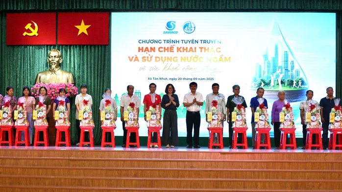 Vì sức khỏe cộng đồng, SAWACO đẩy mạnh bảo vệ nước ngầm- Ảnh 8. Vì sức khỏe cộng đồng, SAWACO đẩy mạnh bảo vệ nước ngầm- Ảnh 8.