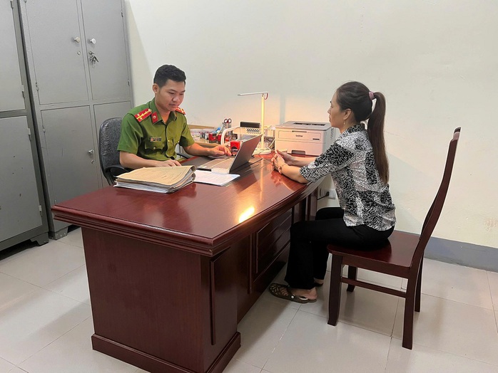 Khởi tố người phụ nữ giết mổ heo nhiễm dịch tả châu Phi để bán thịt - Ảnh 1.
