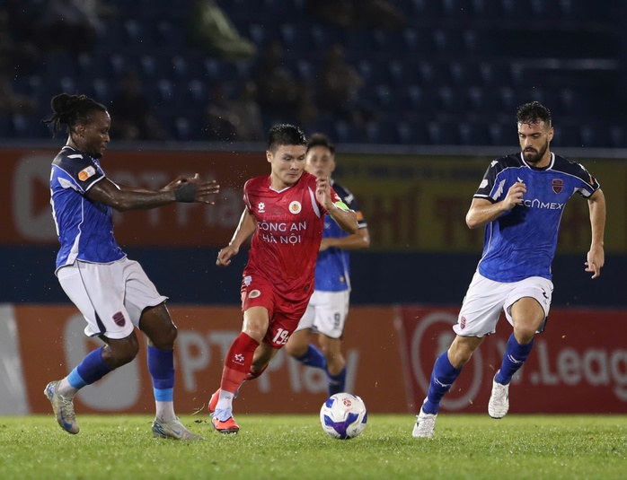 Chân sút nước ngoài lấn lướt tại V-League- Ảnh 1.