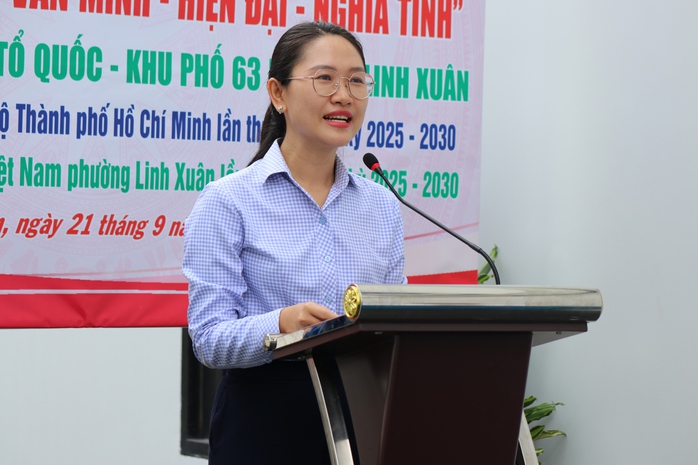 Phường Linh Xuân ra mắt "Khu phố rực rỡ màu cờ Tổ quốc" - Ảnh 1.