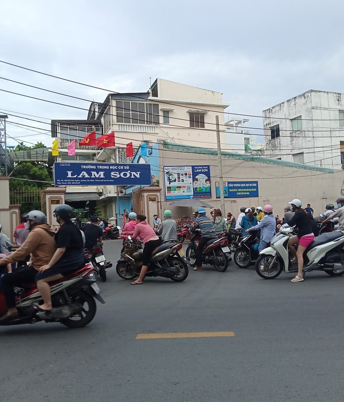 Hình ảnh phản cảm- Ảnh 1.