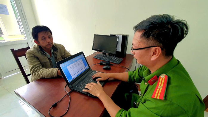 Bắt khẩn cấp tài xế tông người tử vong và rời khỏi hiện trường - Ảnh 1. Bắt khẩn cấp tài xế tông người tử vong và rời khỏi hiện trường - Ảnh 1.