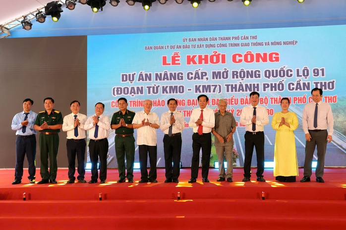 Khởi công nâng cấp Quốc lộ 91 đoạn km 0 - km 7 tại Cần Thơ - Ảnh 2. Khởi công nâng cấp Quốc lộ 91 đoạn km 0 - km 7 tại Cần Thơ - Ảnh 2.