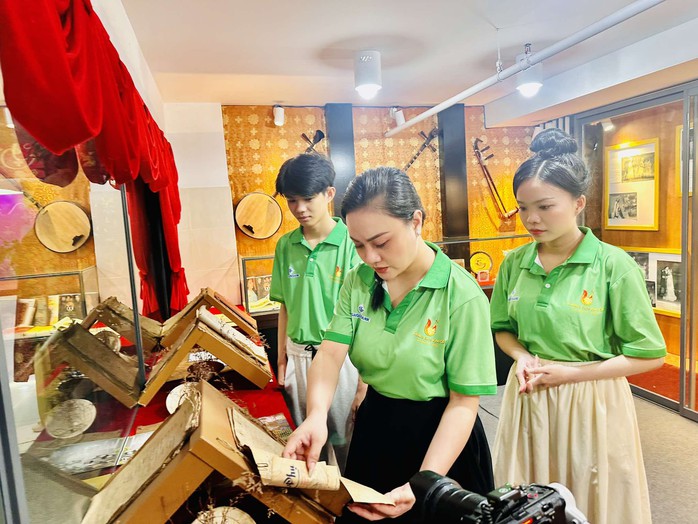 Minh Vương, Thanh Tuấn trút hết nỗi niềm với 3 thí sinh chung kết xếp hạng "Chuông vàng vọng cổ"- Ảnh 7.