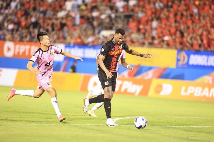 Chờ "cơn địa chấn" ở trận derby giữa Ninh Bình và Nam Định- Ảnh 2.