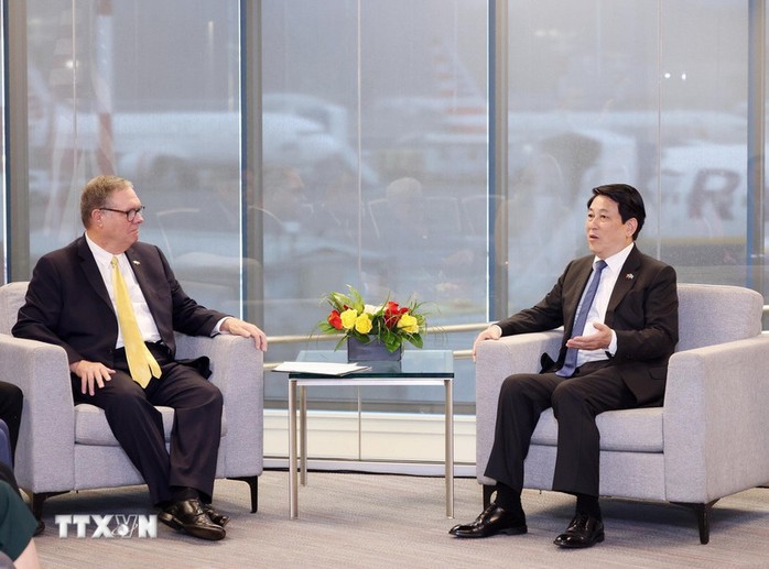 Chủ tịch nước Lương Cường tiếp Phó Thống đốc bang Washington, thúc đẩy hợp tác giữa bang với TP HCM- Ảnh 3. Chủ tịch nước Lương Cường tiếp Phó Thống đốc bang Washington, thúc đẩy hợp tác giữa bang với TP HCM- Ảnh 3.