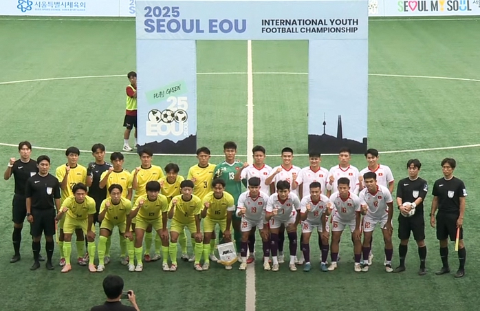 U18 Việt Nam kém may mắn khi thua đội bóng của Nhật Bản - Ảnh 2.