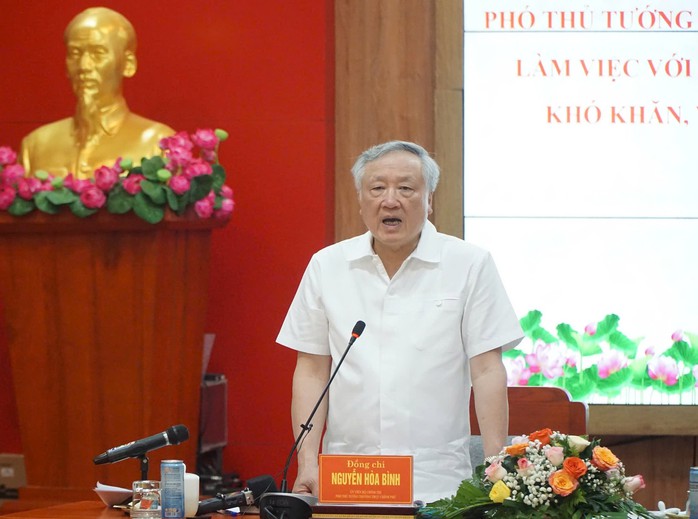 Phó Thủ tướng Nguyễn Hòa Bình chỉ đạo xử lý các dự án vướng mắc kéo dài ở Khánh Hòa- Ảnh 1.