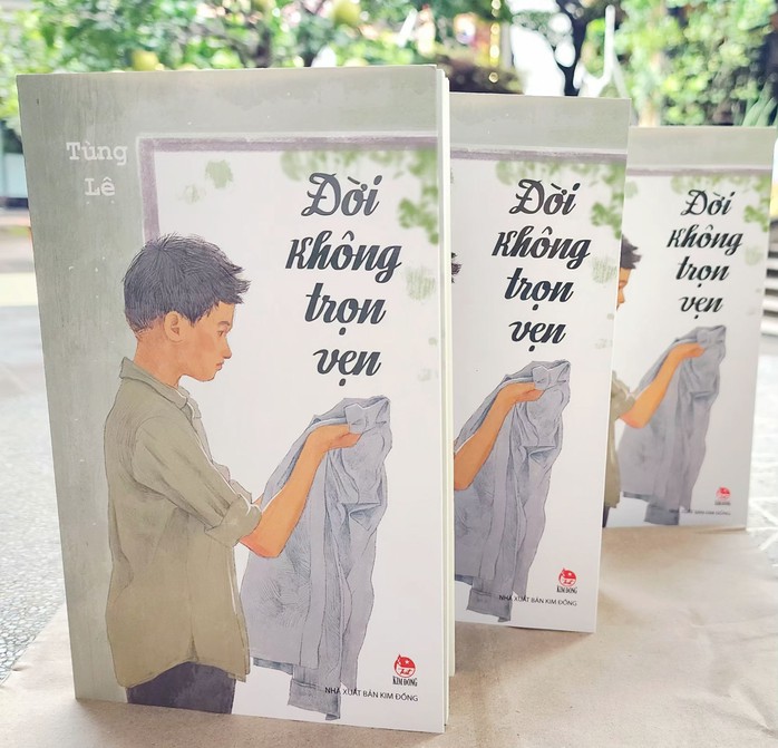 "Đời không trọn vẹn" của Tùng Lê   - Ảnh 1.