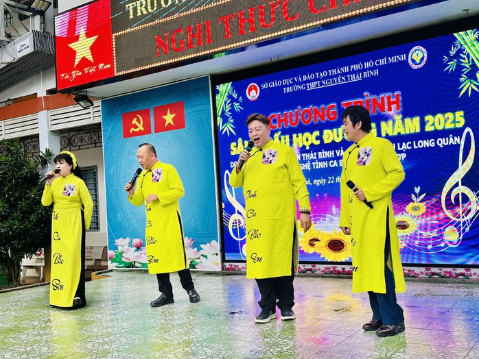 NSƯT Võ Minh Lâm mang hơi thở cải lương đến với "Sân khấu học đường" - Ảnh 7.