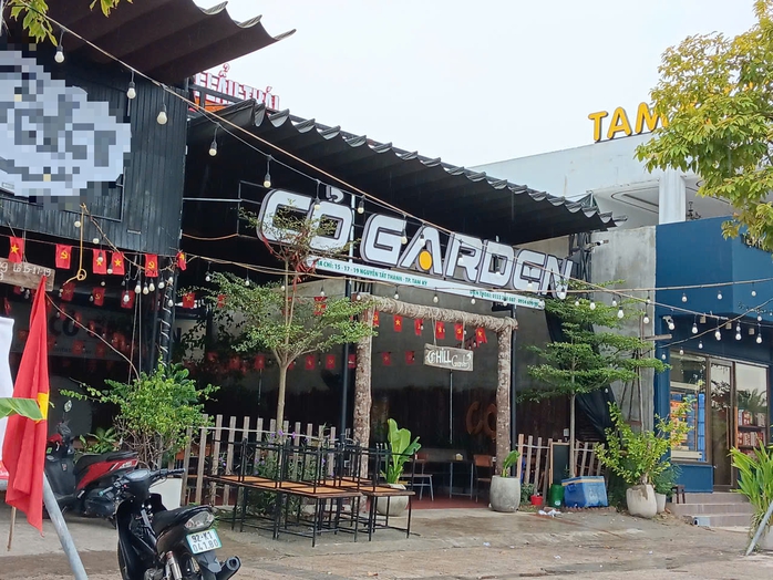 Dân phản ánh 3 quán nhậu trước trường học mở nhạc "tra tấn", phường ở Đà Nẵng xử lý ngay - Ảnh 2.