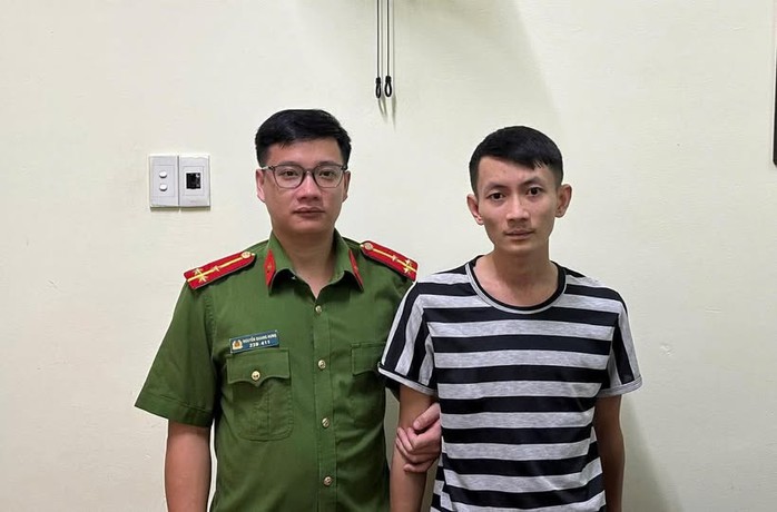 Quảng Trị: Về thăm nhà, đối tượng truy nã bị vây bắt- Ảnh 1.