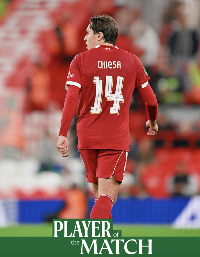 Ekitike làm người hùng lẫn tội đồ, Liverpool chật vật vượt vòng 3 League Cup- Ảnh 6.