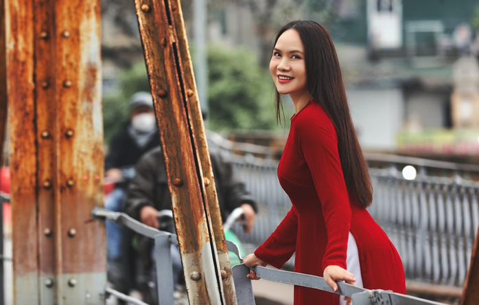 NSND Mai Hoa thân quen và mới lạ trong "Hà Nội cờ hoa" - Ảnh 2.