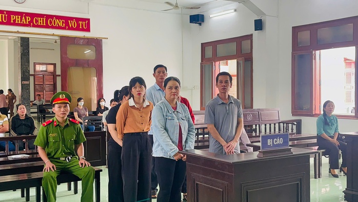 Cựu Chủ tịch UBND xã Tham ô tài sản: 11 Năm tù giam cho những sai phạm nghiêm trọng - Ảnh 1.