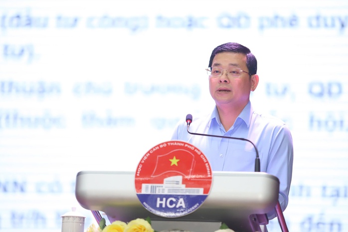 Chủ tịch UBND TP HCM: Giải phóng mặt bằng ì ạch, người đứng đầu xã, phường sẽ chịu trách nhiệm - Ảnh 3.