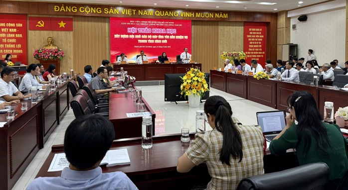 Chuyên gia bàn giải pháp tháo gỡ áp lực cho cán bộ hiện nay- Ảnh 1.