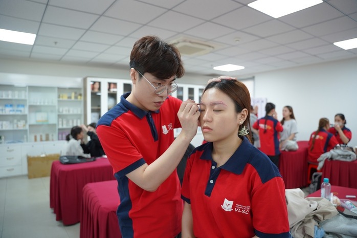 Đào tạo ngành chăm sóc sắc đẹp chuẩn Nhật Bản có gì lạ?- Ảnh 3.