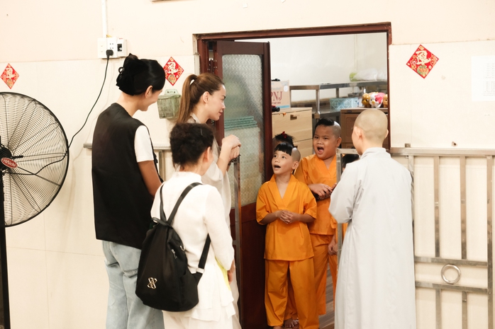Hồ Ngọc Hà: "Những ai có ý định bỏ con hãy suy nghĩ lại"   - Ảnh 1.